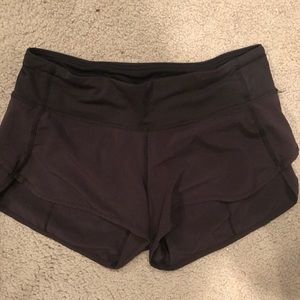 Lululemon speed up short - 2.5"